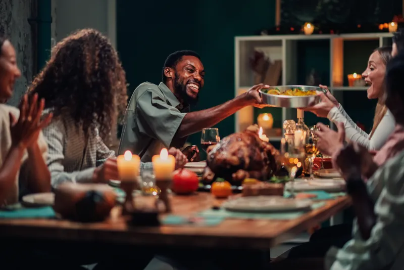 Thanksgiving table 3